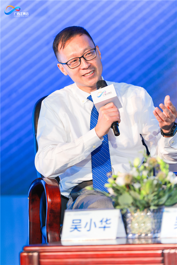 易居企业集团.克而瑞常务副总裁吴小华.png